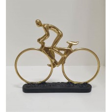 Escultura Ciclista Dourada